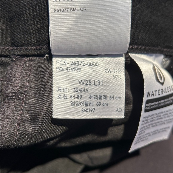 Levi’s High Loose Jeans in Color trainwreck - Picture 7 of 8